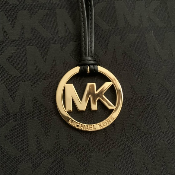 Michael Kors tote purse - Picture 4 of 8